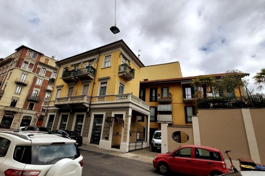 Apartment Near Metro Турин Экстерьер фото